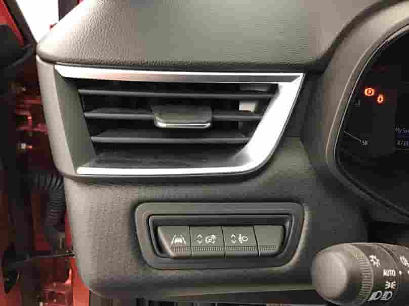 Second-hand reconditioned Renault Clio V - intens 101 - 5 door - Diesel -  273233 - Cardoen